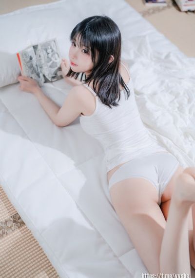 丝袜美女图片_720免费观看